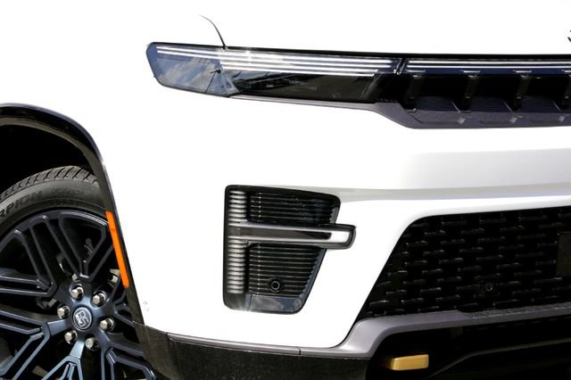 New 2026 Jeep Grand Wagoneer 4WD image 3