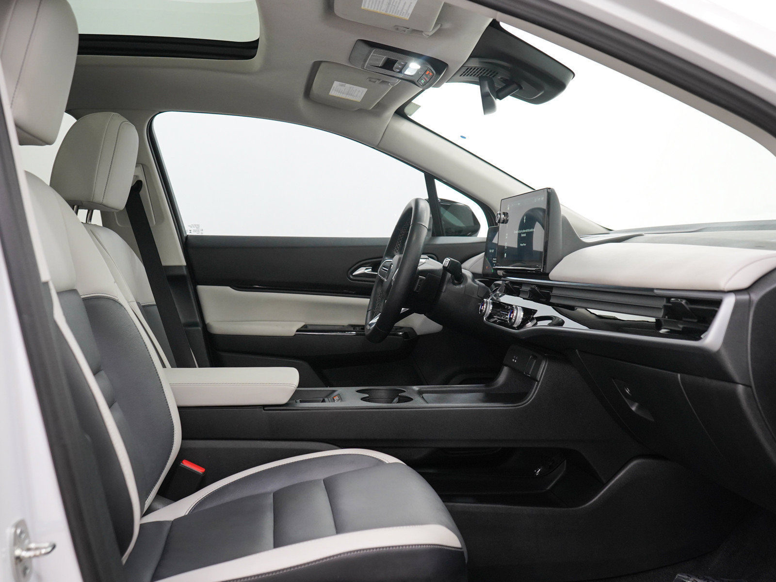 Used 2025 Honda Prologue Touring image 13
