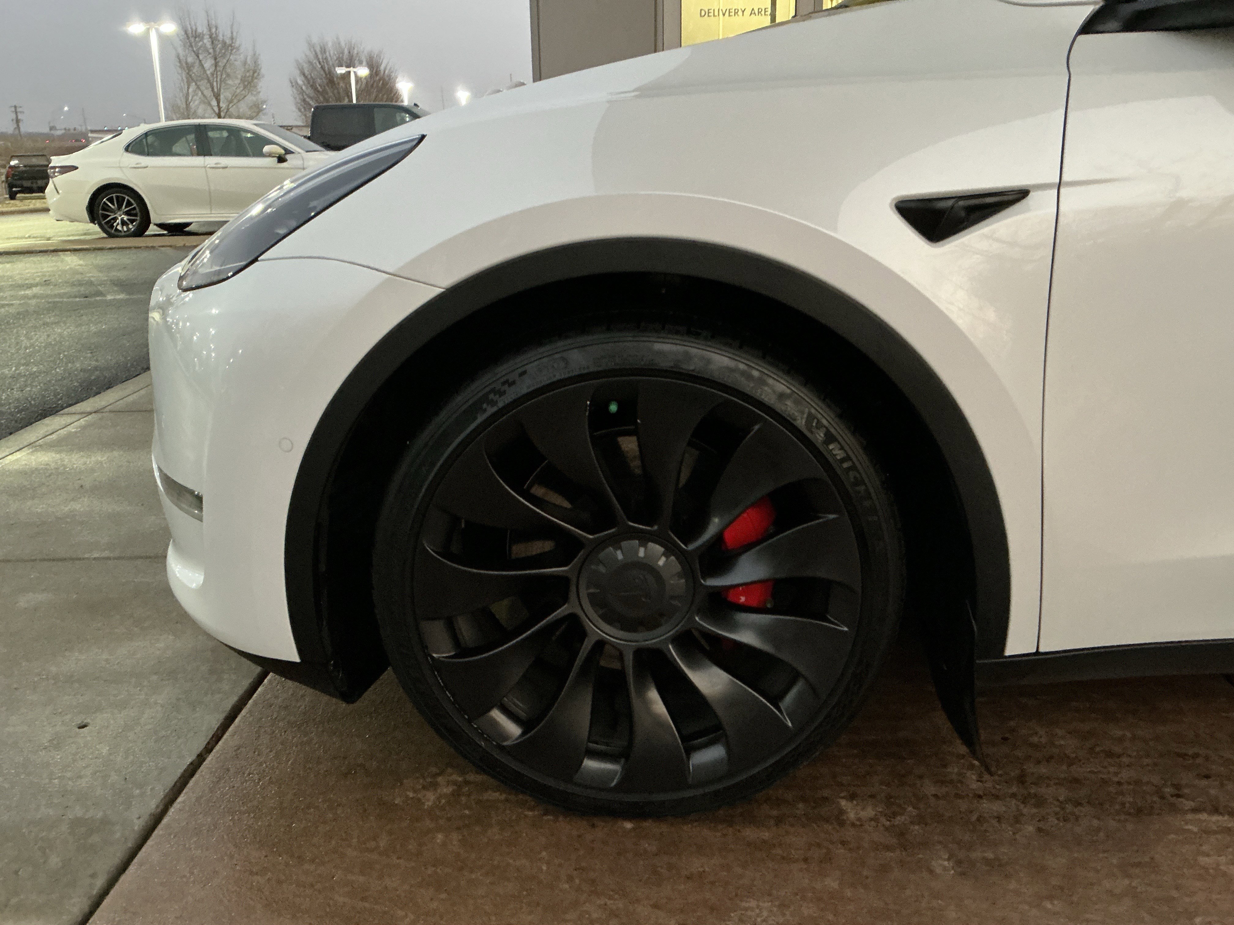 Used 2022 Tesla Model Y Performance image 25