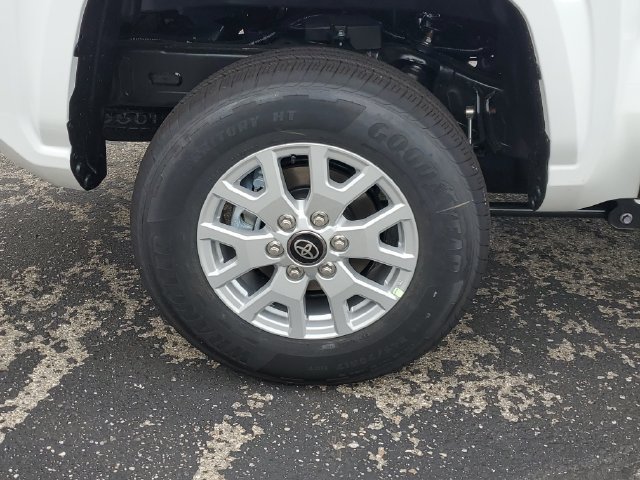 New 2026 Toyota Tacoma SR5 AWD/4WD image 5