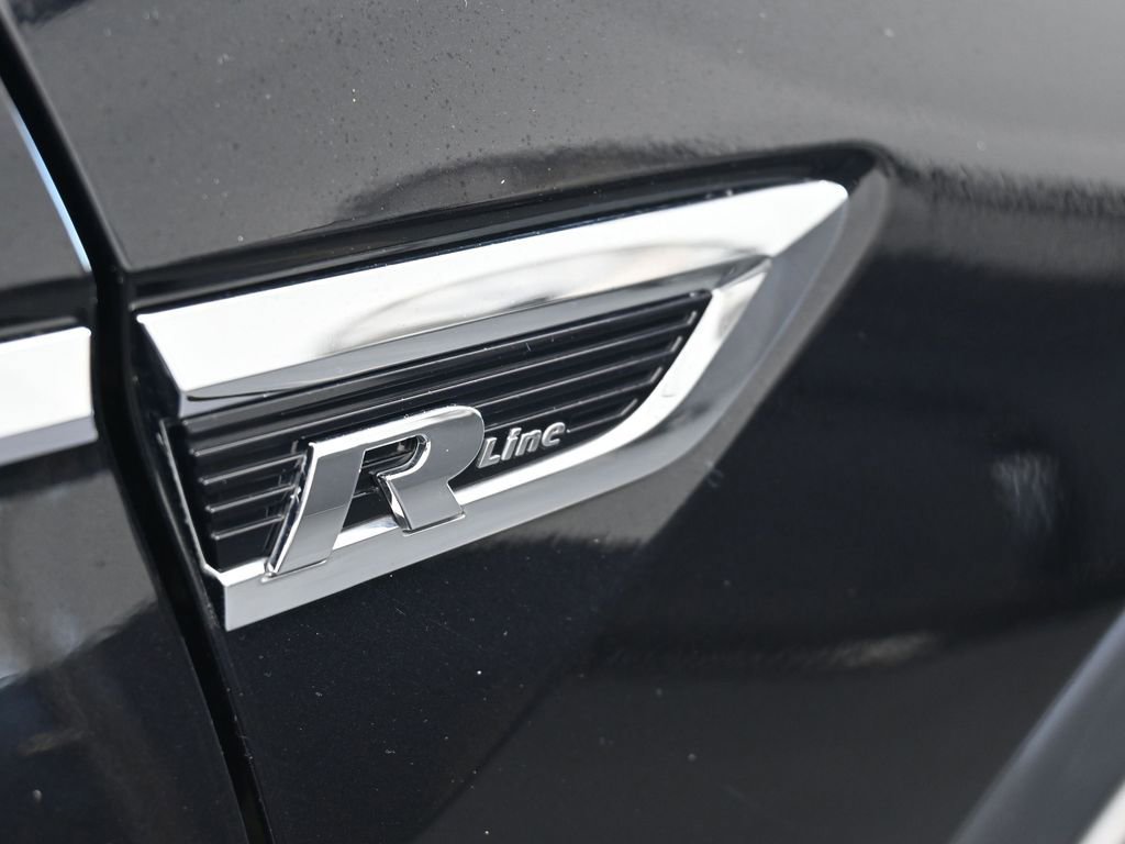 Used 2020 Volkswagen Tiguan SE R-Line image 52