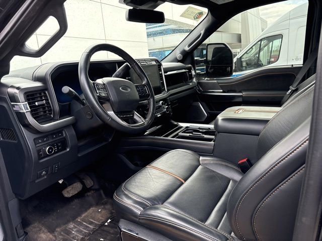 Used 2023 Ford F450 Platinum w/ FX4 Off-Road Package AWD/4WD image 3