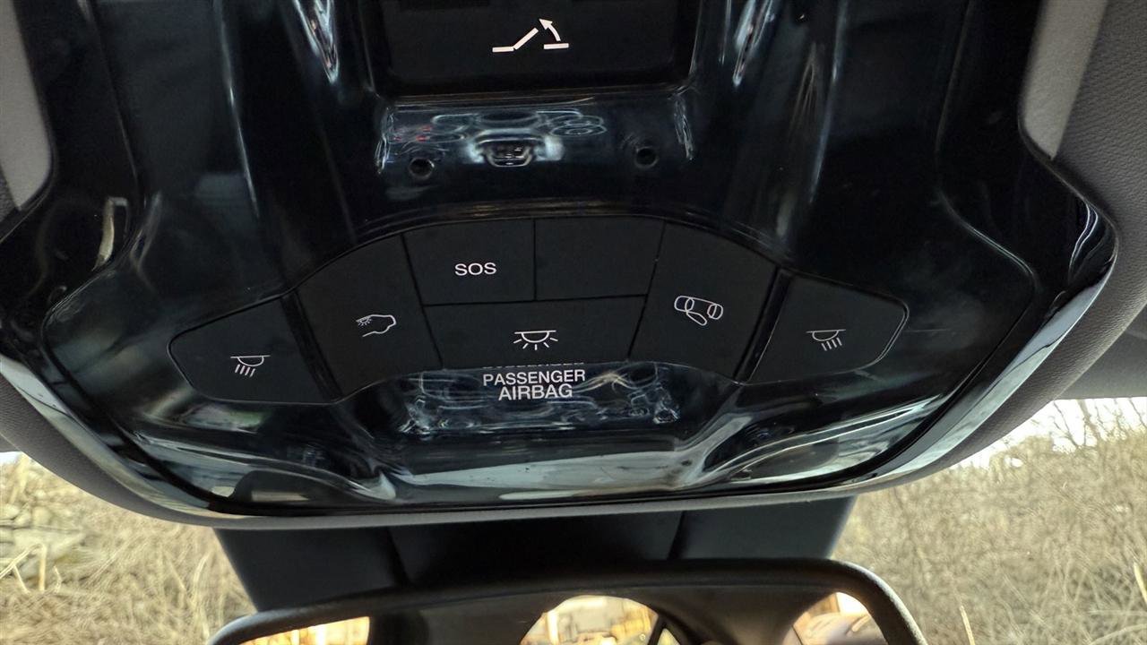 Used 2020 Alfa Romeo Giulia AWD w/ Nero Edizione image 41