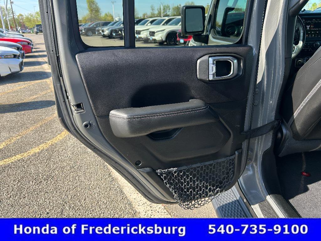 Used 2020 Jeep Gladiator Overland image 11