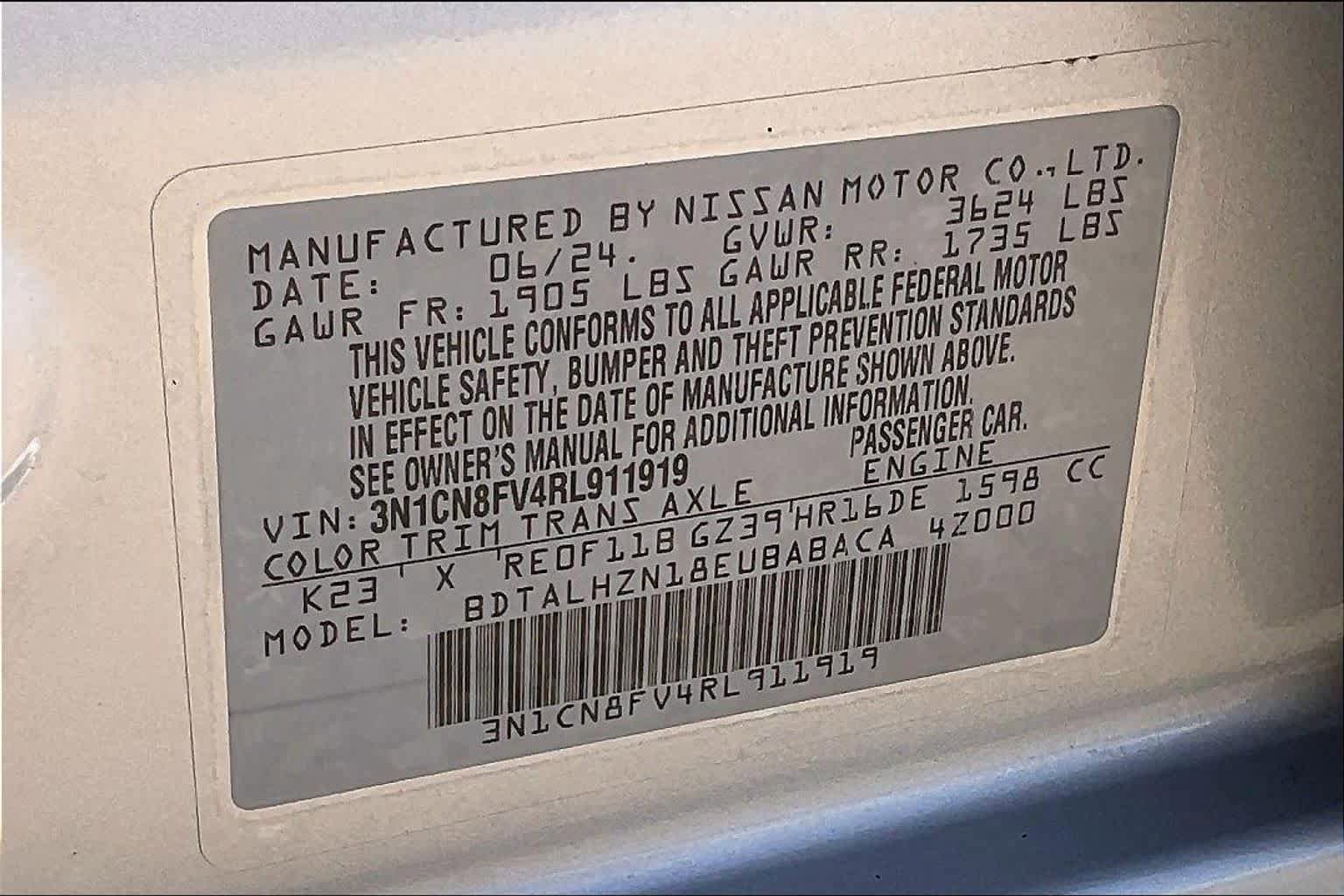 Used 2024 Nissan Versa SR FWD image 38
