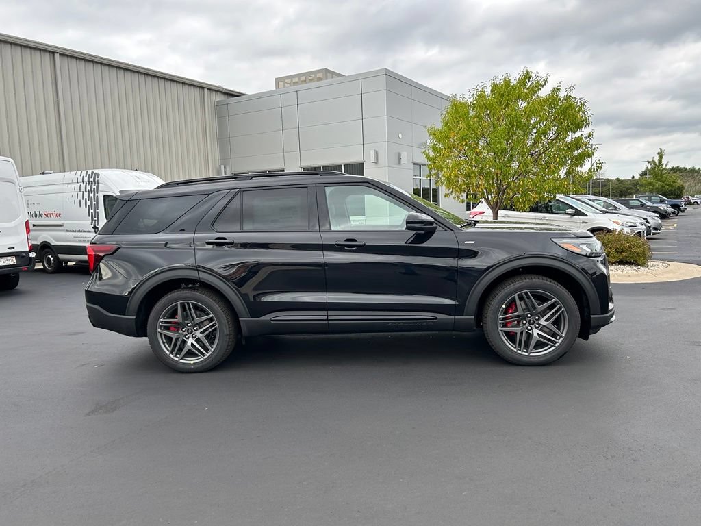 New 2027 Ford Explorer ST-Line w/ Premium Package AWD/4WD image 5