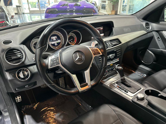 Used 2013 Mercedes-Benz C 250 Sedan image 3