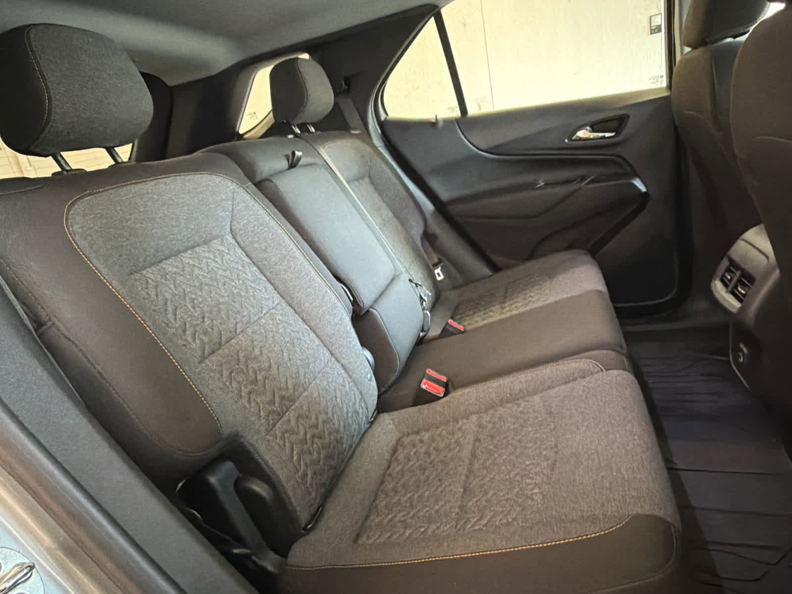 Used 2024 Chevrolet Equinox LT w/ LPO, Floor Liner Package FWD image 33