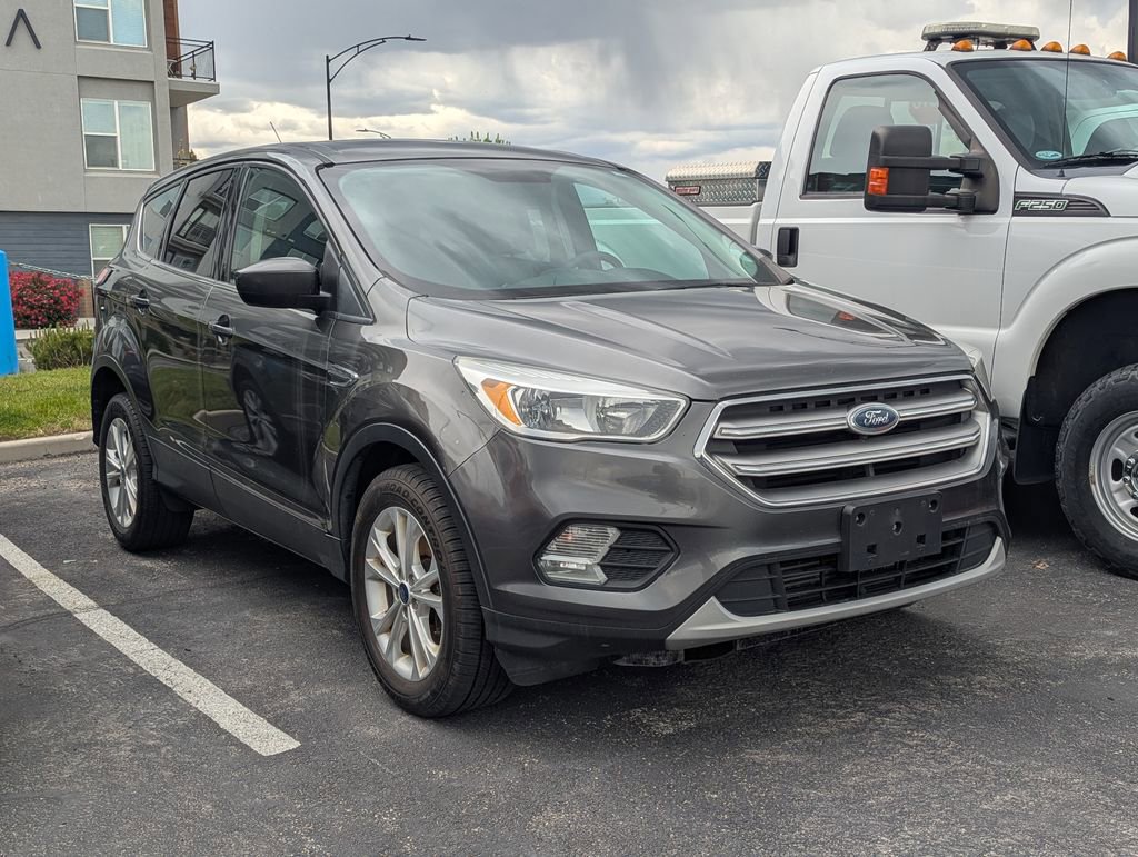 Used 2017 Ford Escape SE AWD/4WD image 1