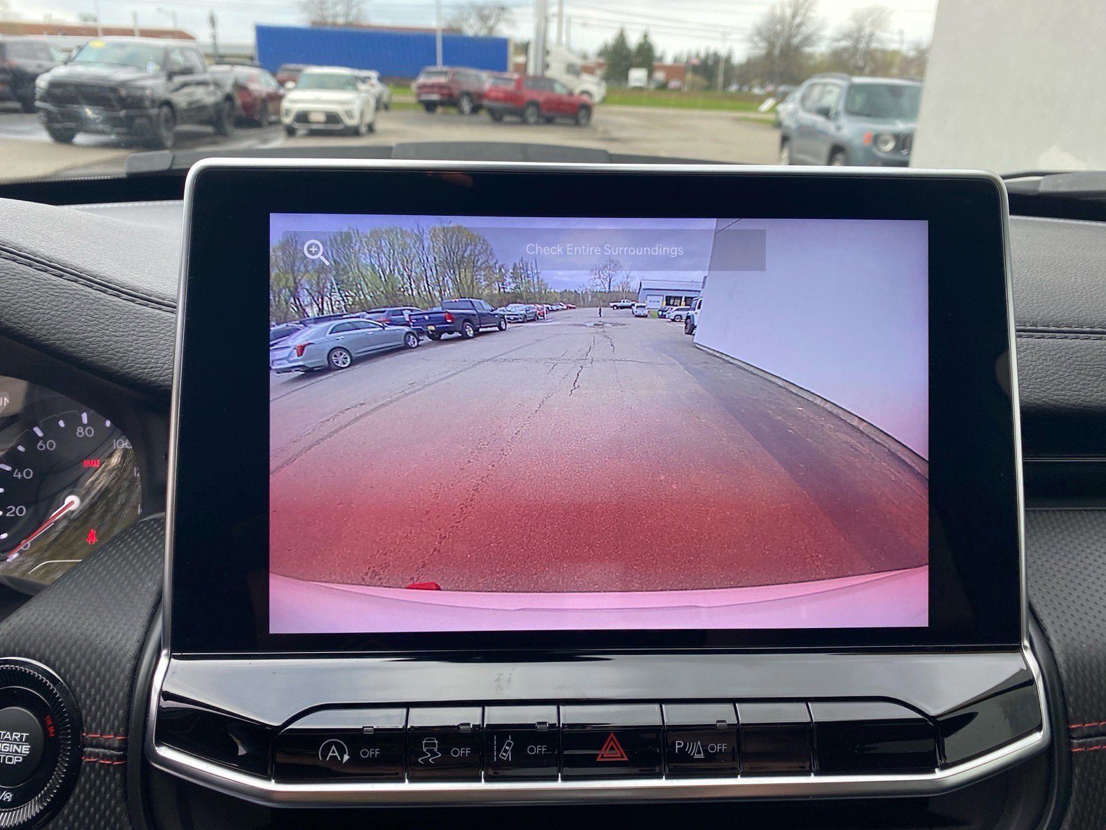 Used 2024 Jeep Compass Trailhawk image 16