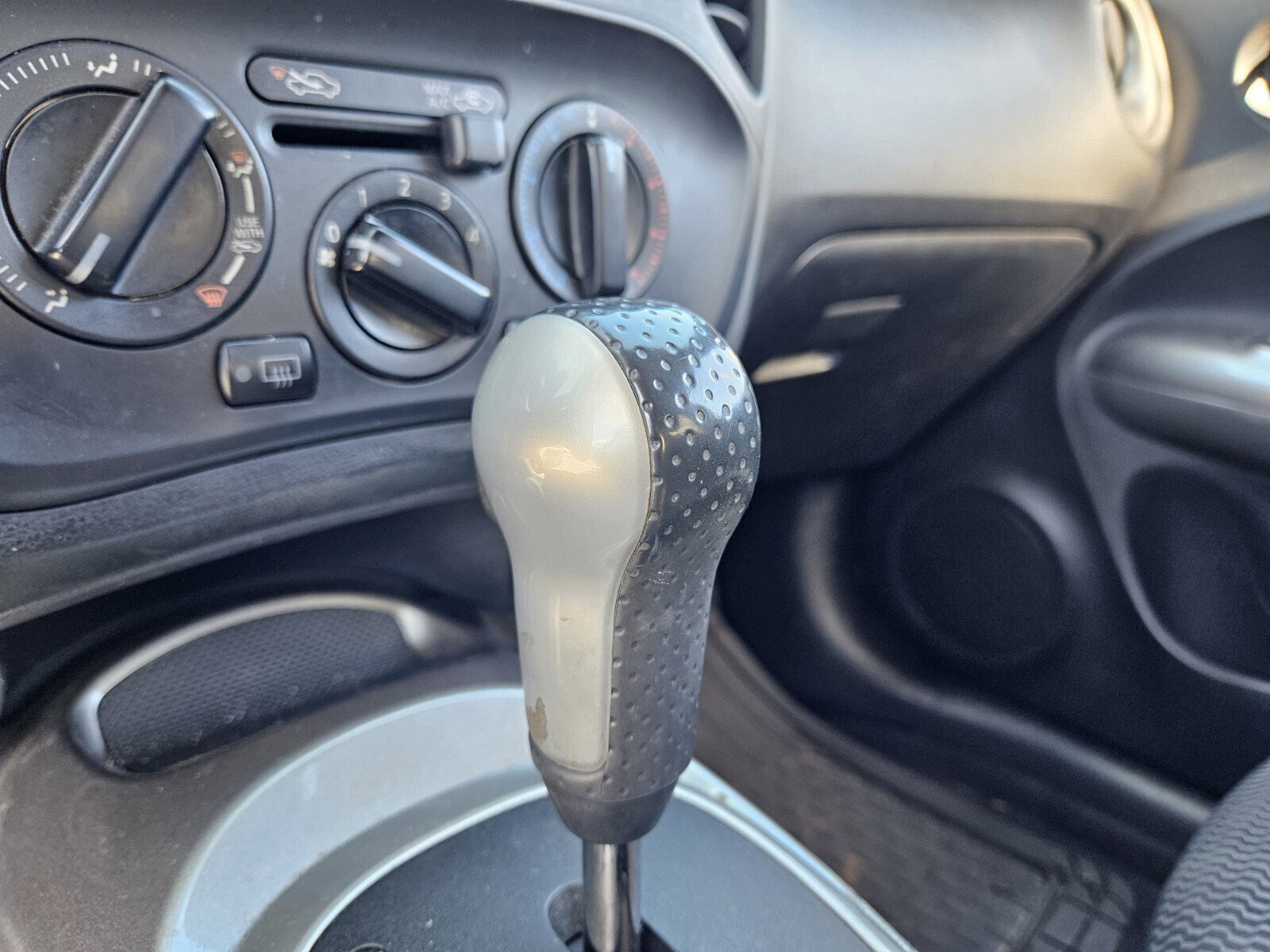 Used 2016 Nissan Juke S image 19