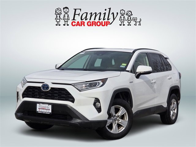 Used 2020 Toyota RAV4 XLE w/ Convenience Package image 1