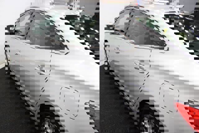 Used 2013 Hyundai Azera Limited image 8