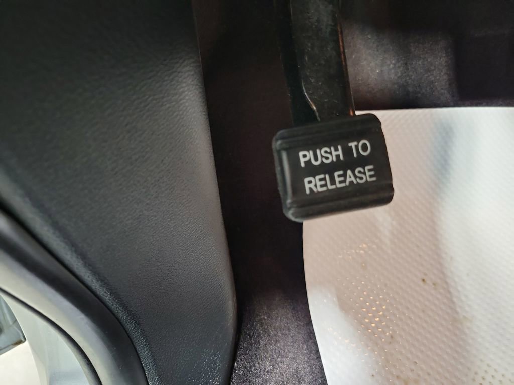 Used 2016 Jeep Grand Cherokee Laredo w/ Quick Order Package 23E image 37