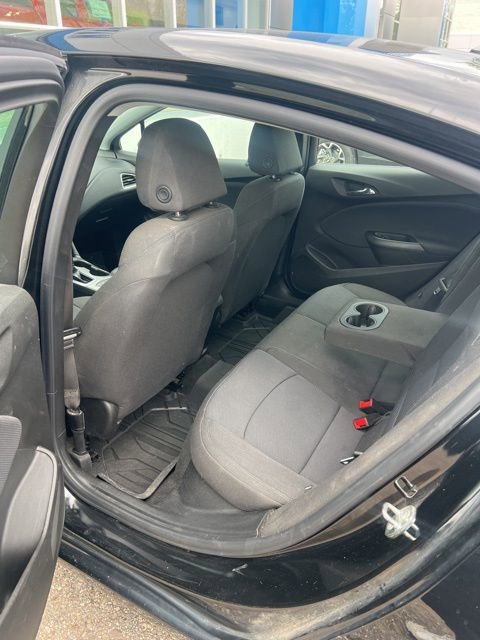 Used 2019 Chevrolet Cruze LT w/ Convenience Package FWD image 5