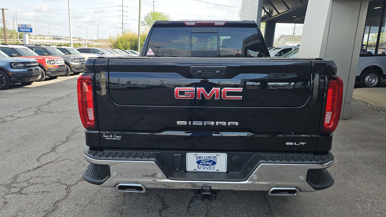 Used 2024 GMC Sierra 1500 SLT w/ SLT Premium Plus Package AWD/4WD image 4