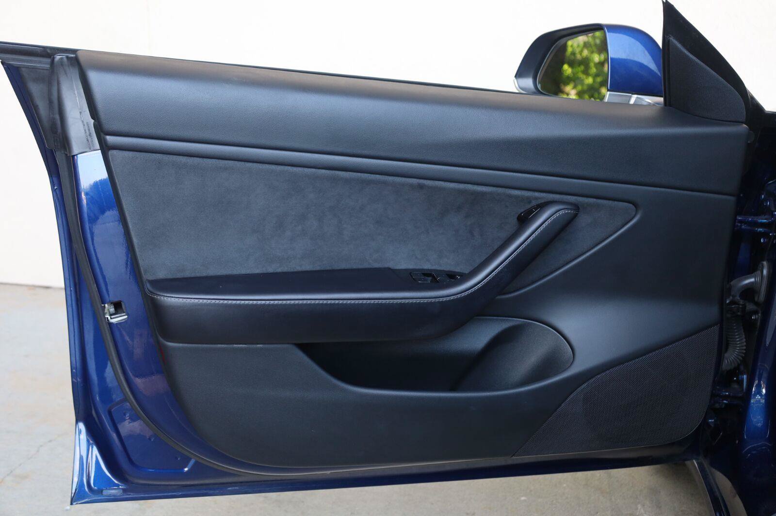Used 2018 Tesla Model 3 Long Range RWD image 15