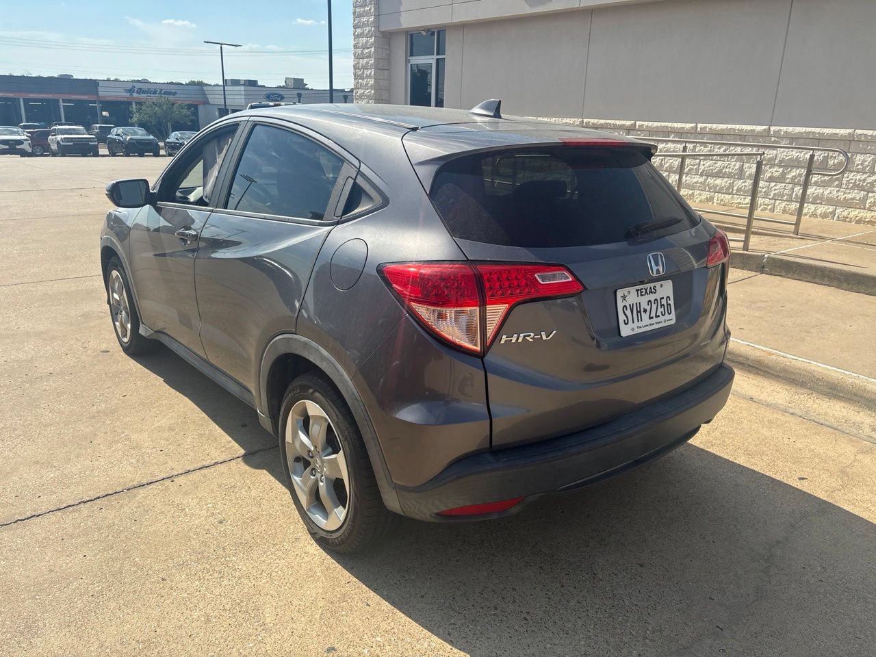 Used 2017 Honda HR-V EX image 4
