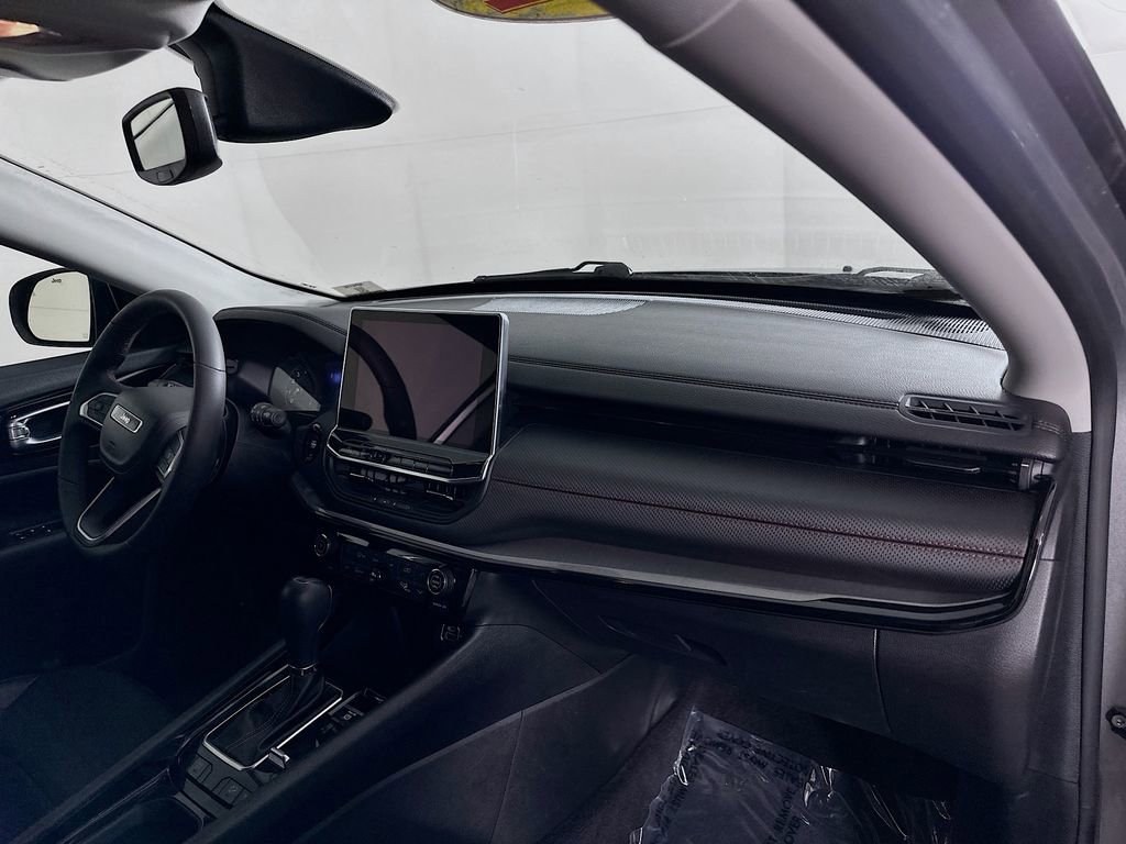 Used 2022 Jeep Compass Trailhawk image 36