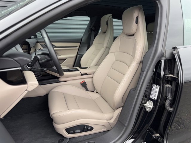 New 2024 Porsche Taycan image 5