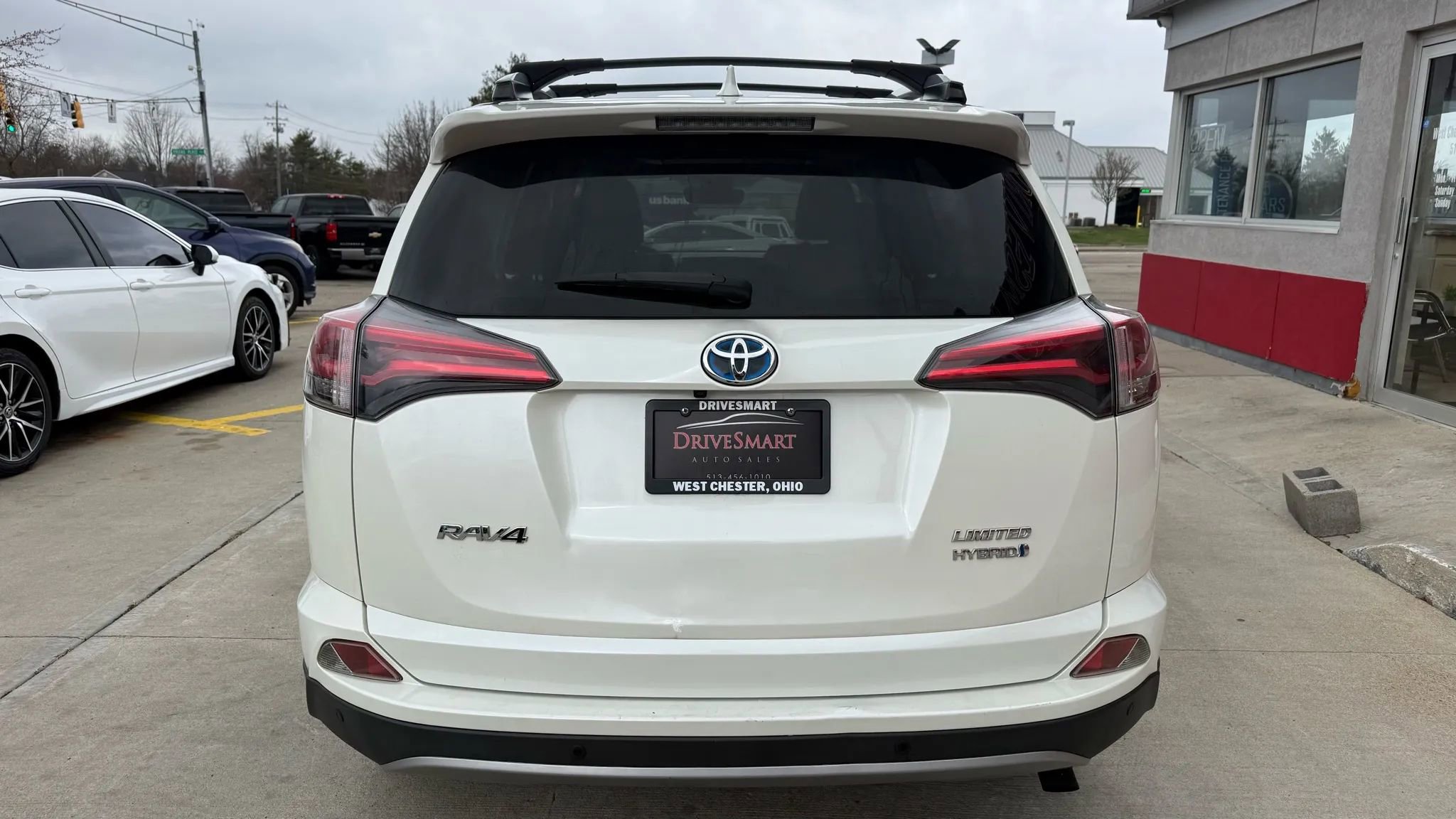 Used 2017 Toyota RAV4 Limited w/ Protection Package image 7
