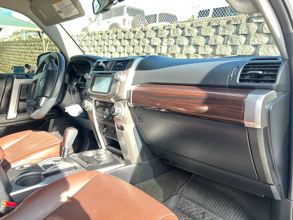 Used 2019 Toyota 4Runner Limited AWD/4WD image 13