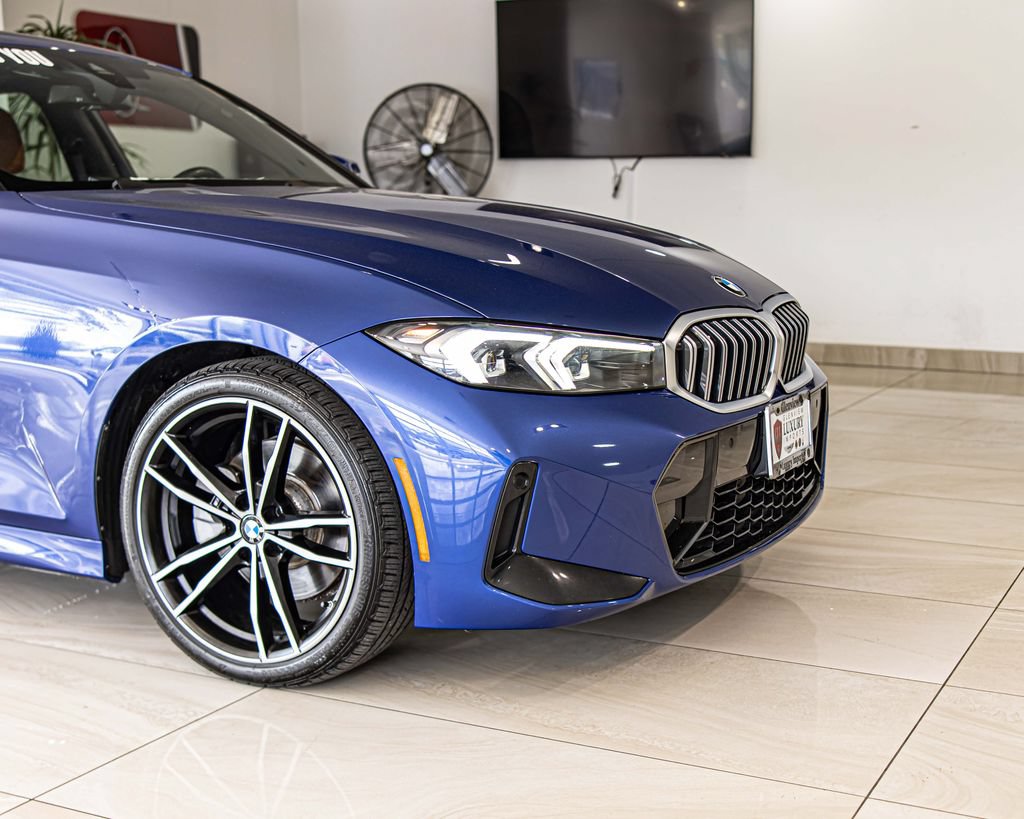 Used 2023 BMW 330i xDrive Sedan w/ M Sport Package AWD/4WD image 3