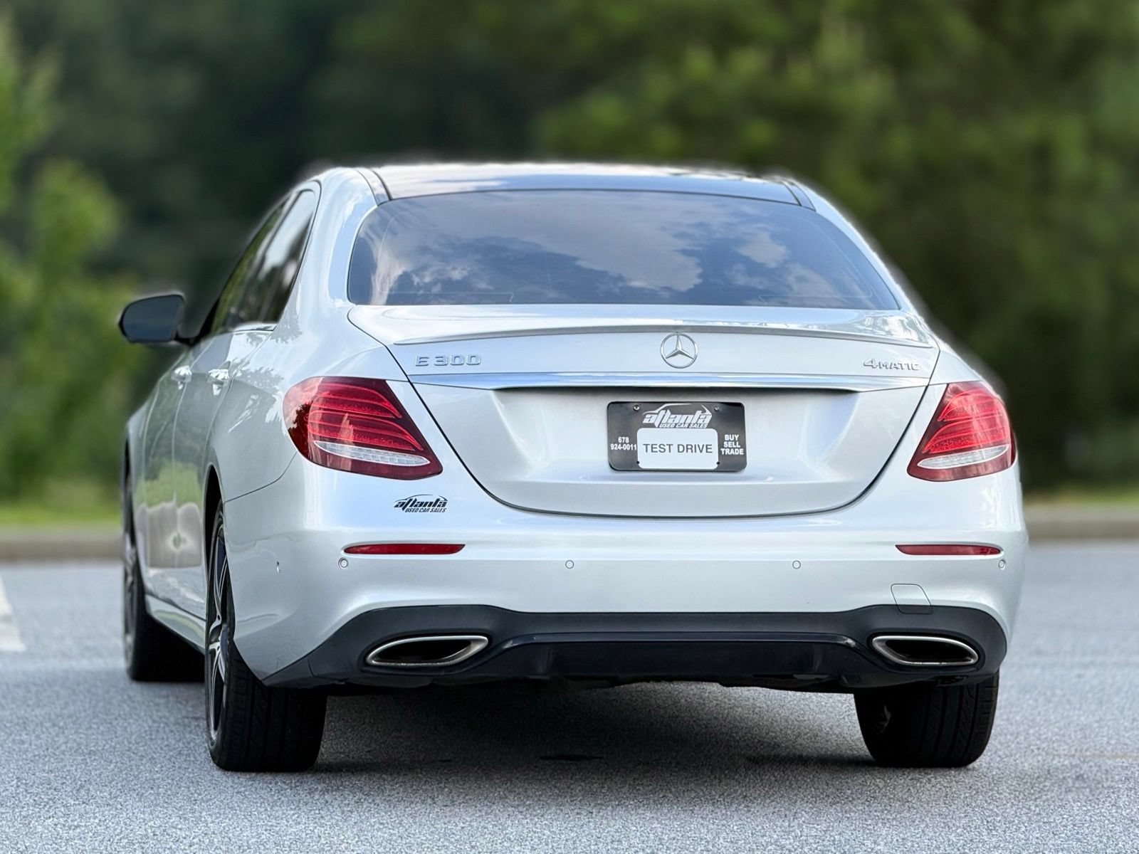 Used 2019 Mercedes-Benz E 300 4MATIC image 5