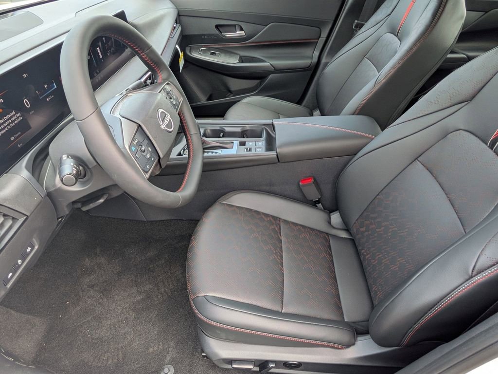 New 2026 Nissan Sentra SR FWD image 11