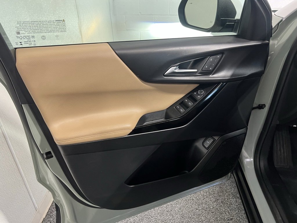 Certified 2025 Chevrolet Equinox ACTIV w/ Safety and Technology Package image 15
