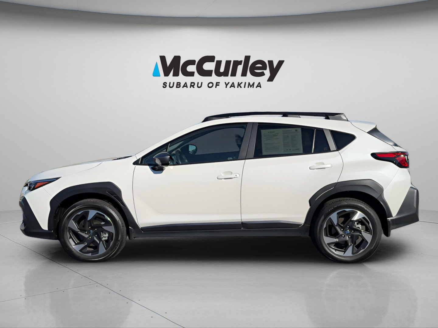 Used 2024 Subaru Crosstrek 2.5i Limited w/ Crosstrek Mirror Package image 2