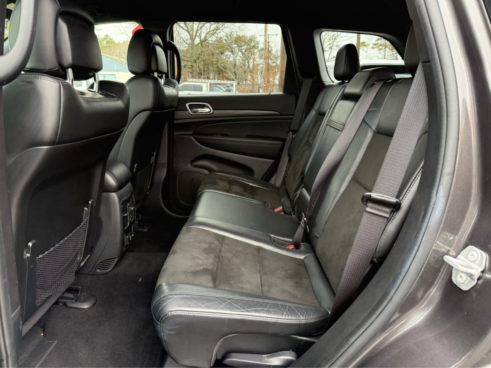 Used 2021 Jeep Grand Cherokee Laredo X image 24