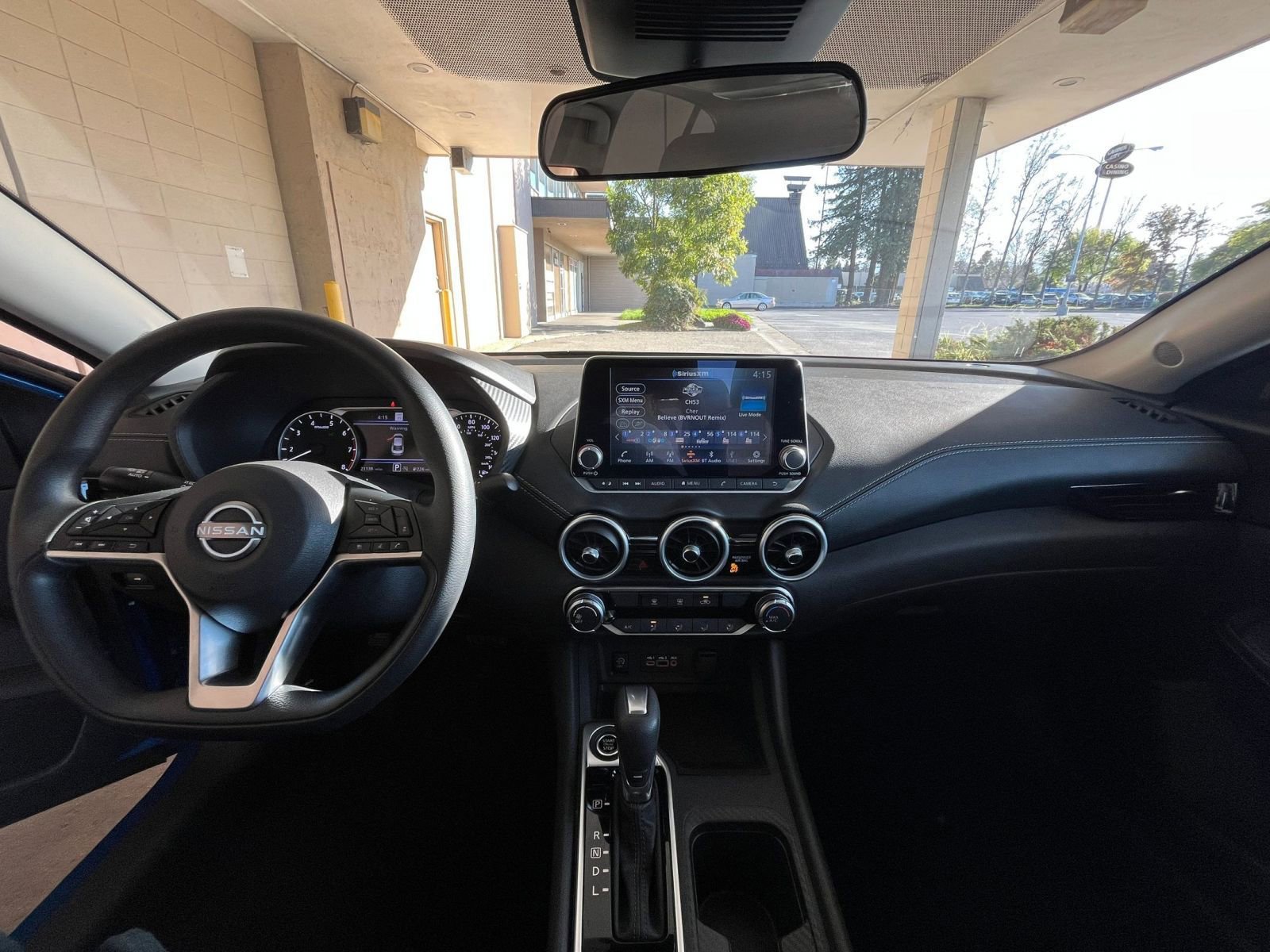 Used 2025 Nissan Sentra SV FWD image 31