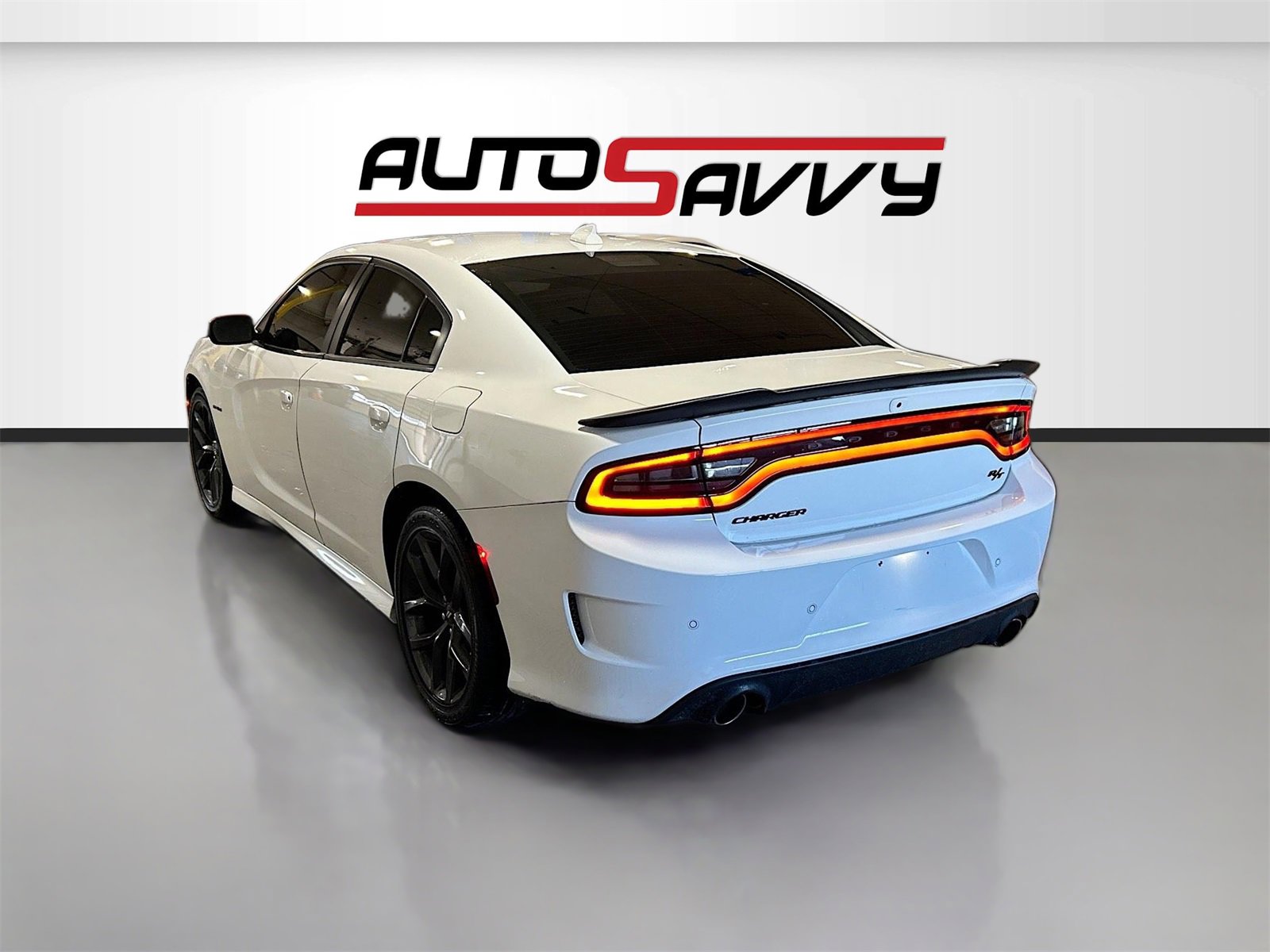 Used 2023 Dodge Charger R/T w/ Blacktop Package image 5