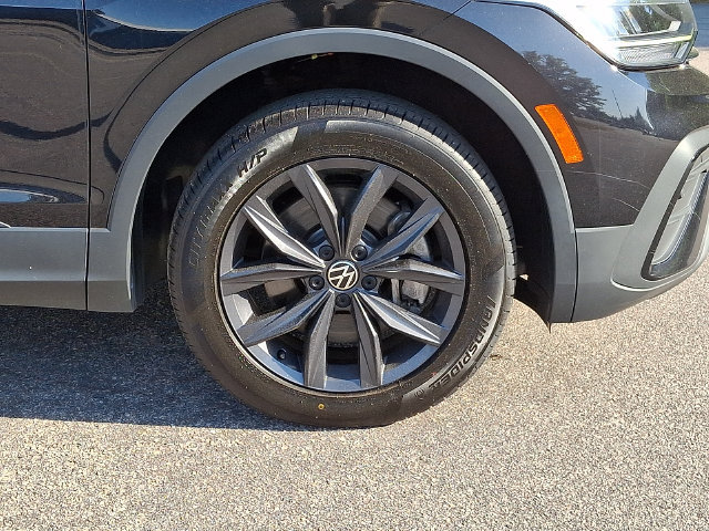 Used 2022 Volkswagen Tiguan SE FWD image 7