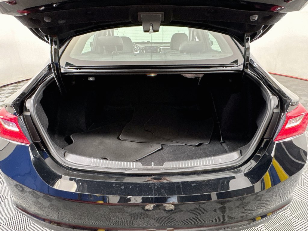Used 2022 Chevrolet Malibu LS FWD image 23
