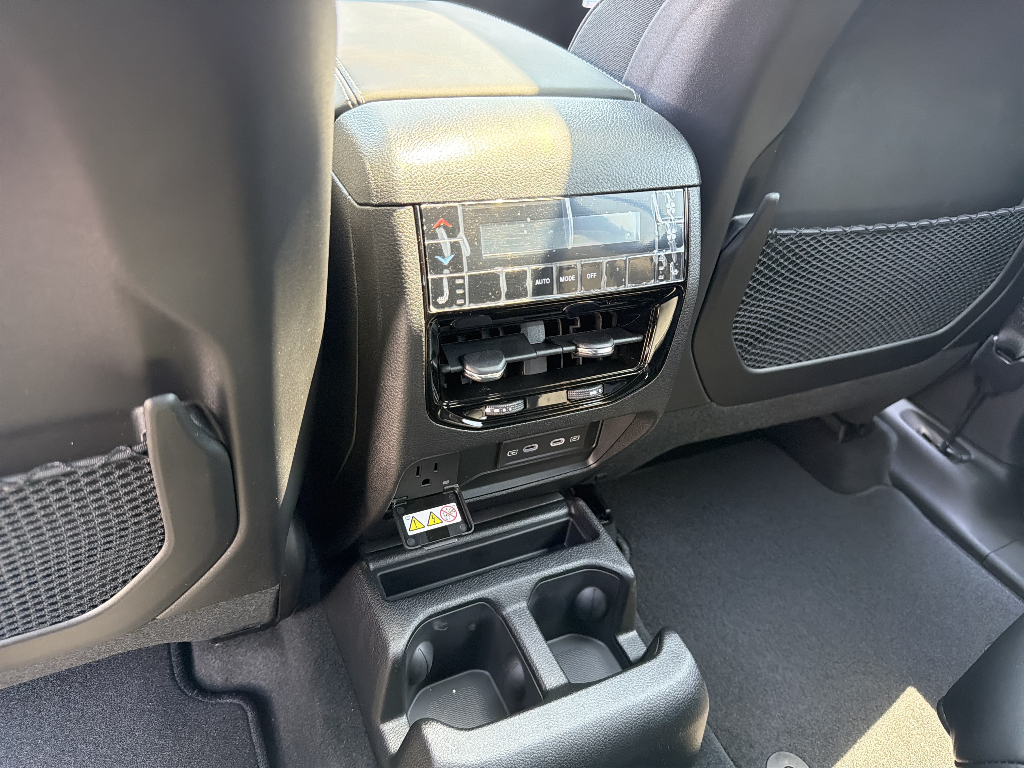 New 2026 Jeep Grand Cherokee L Limited AWD/4WD image 14