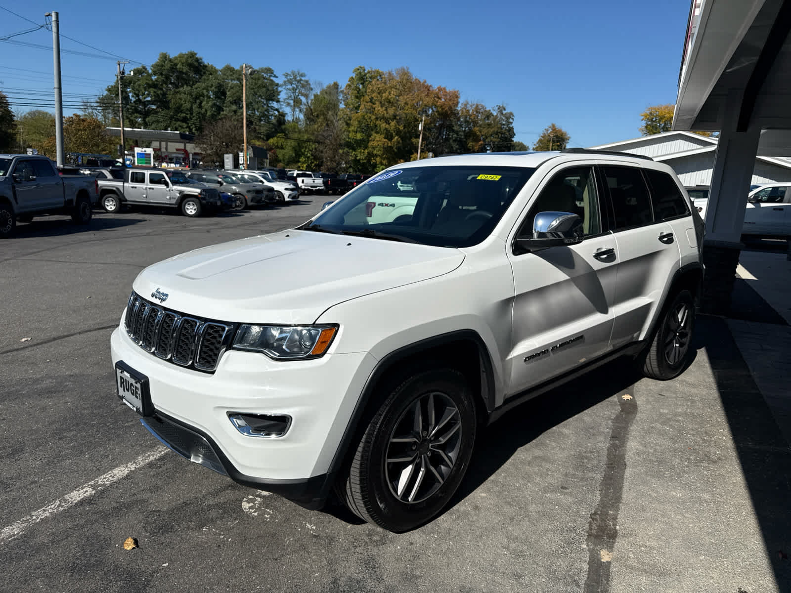 Used 2019 Jeep Grand Cherokee Limited w/ Trailer Tow Group IV AWD/4WD image 8