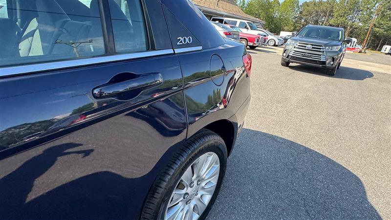 Used 2014 Chrysler 200 LX FWD image 16