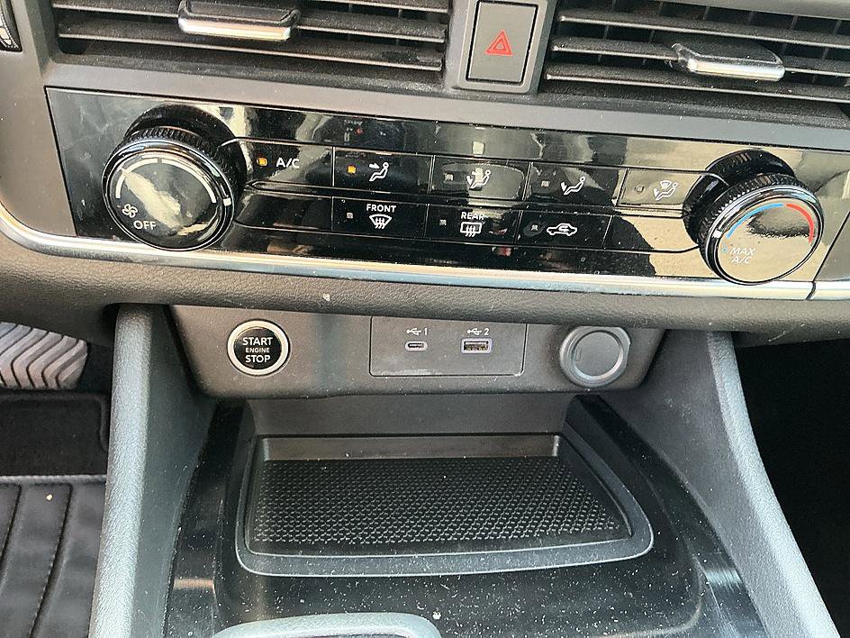 Used 2021 Nissan Rogue S FWD image 18