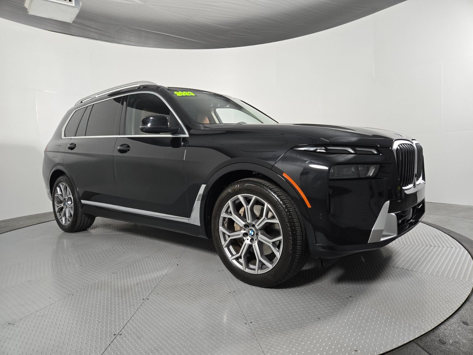 Used 2023 BMW X7 xDrive40i AWD/4WD image 2