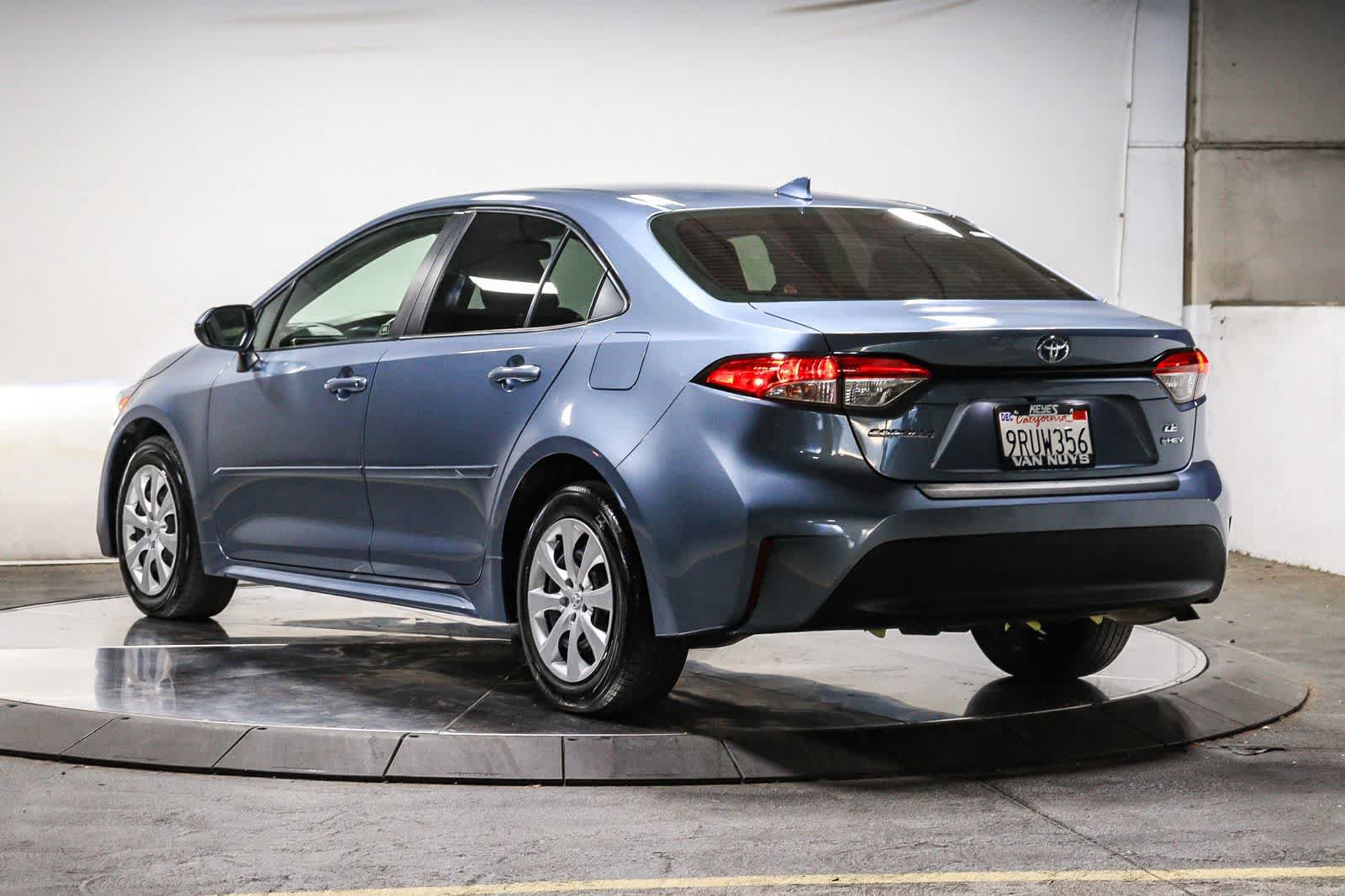 Certified 2025 Toyota Corolla LE FWD image 3