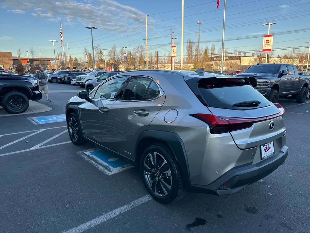Used 2021 Lexus UX 250h image 5