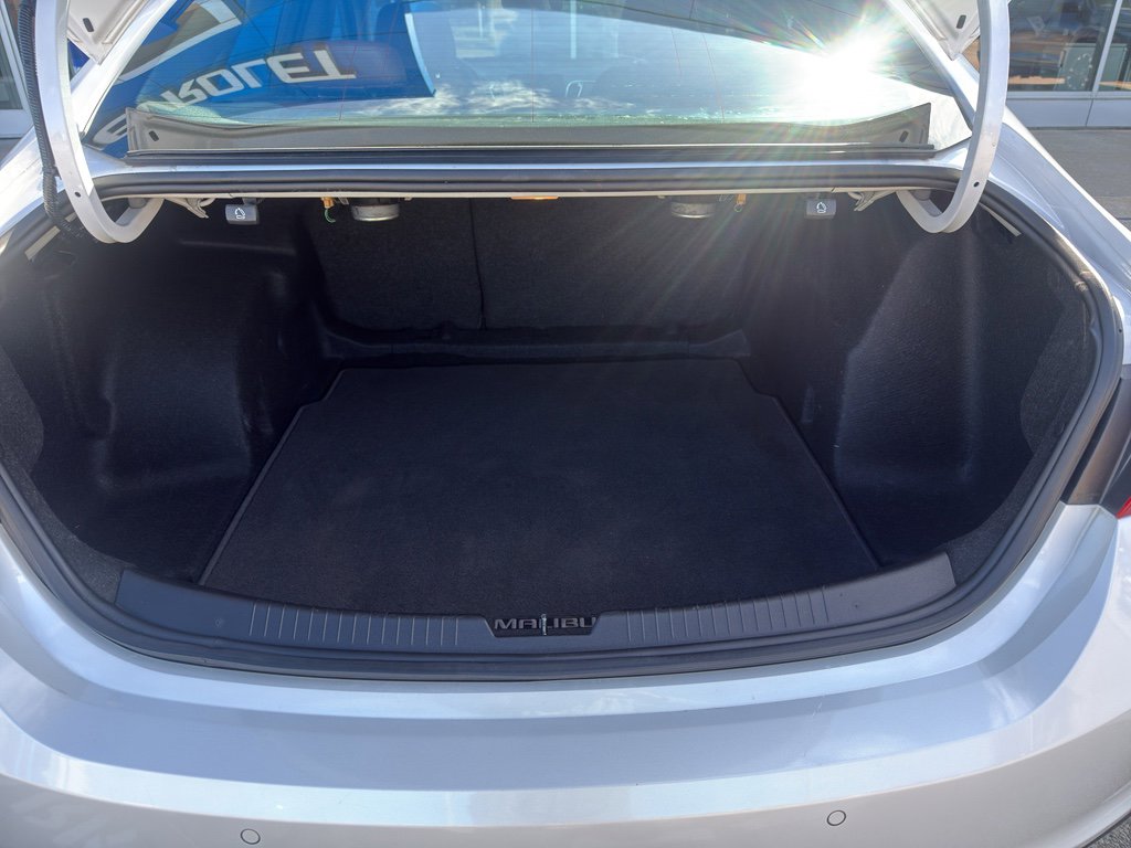 Used 2018 Chevrolet Malibu Premier w/ Premier Sun and Wheel Package image 45