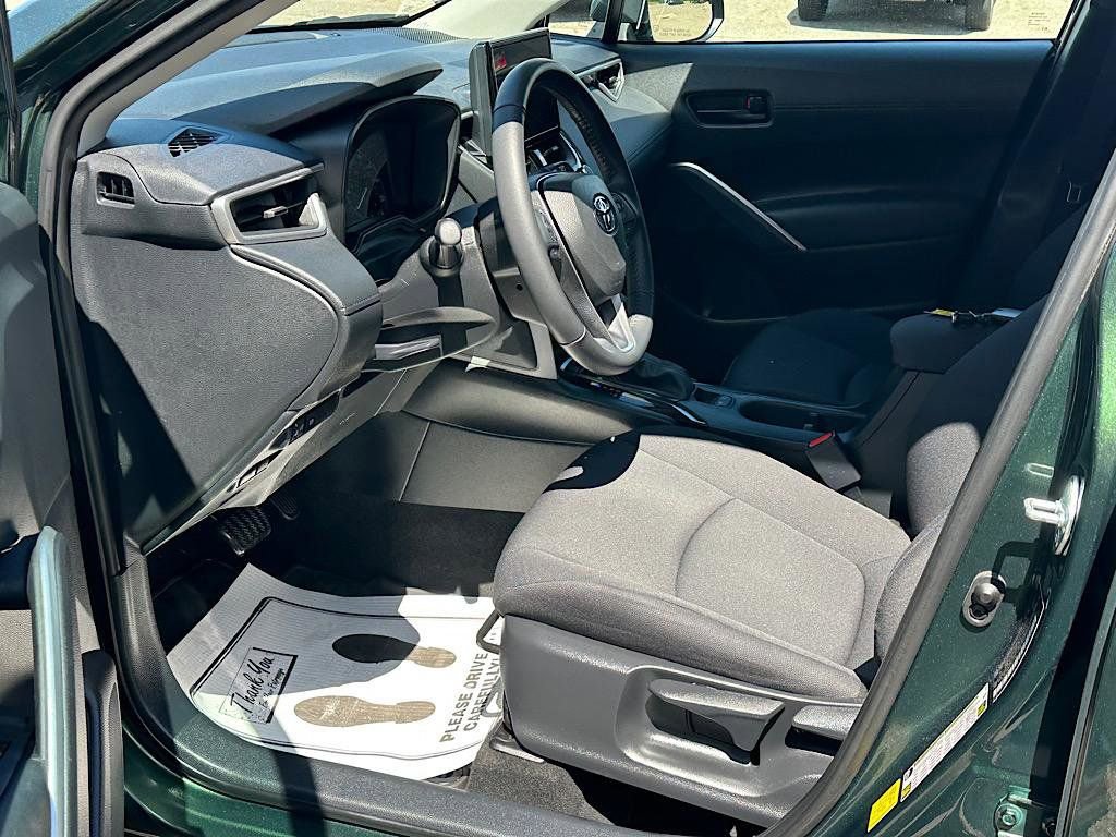 Certified 2023 Toyota Corolla Cross LE image 11