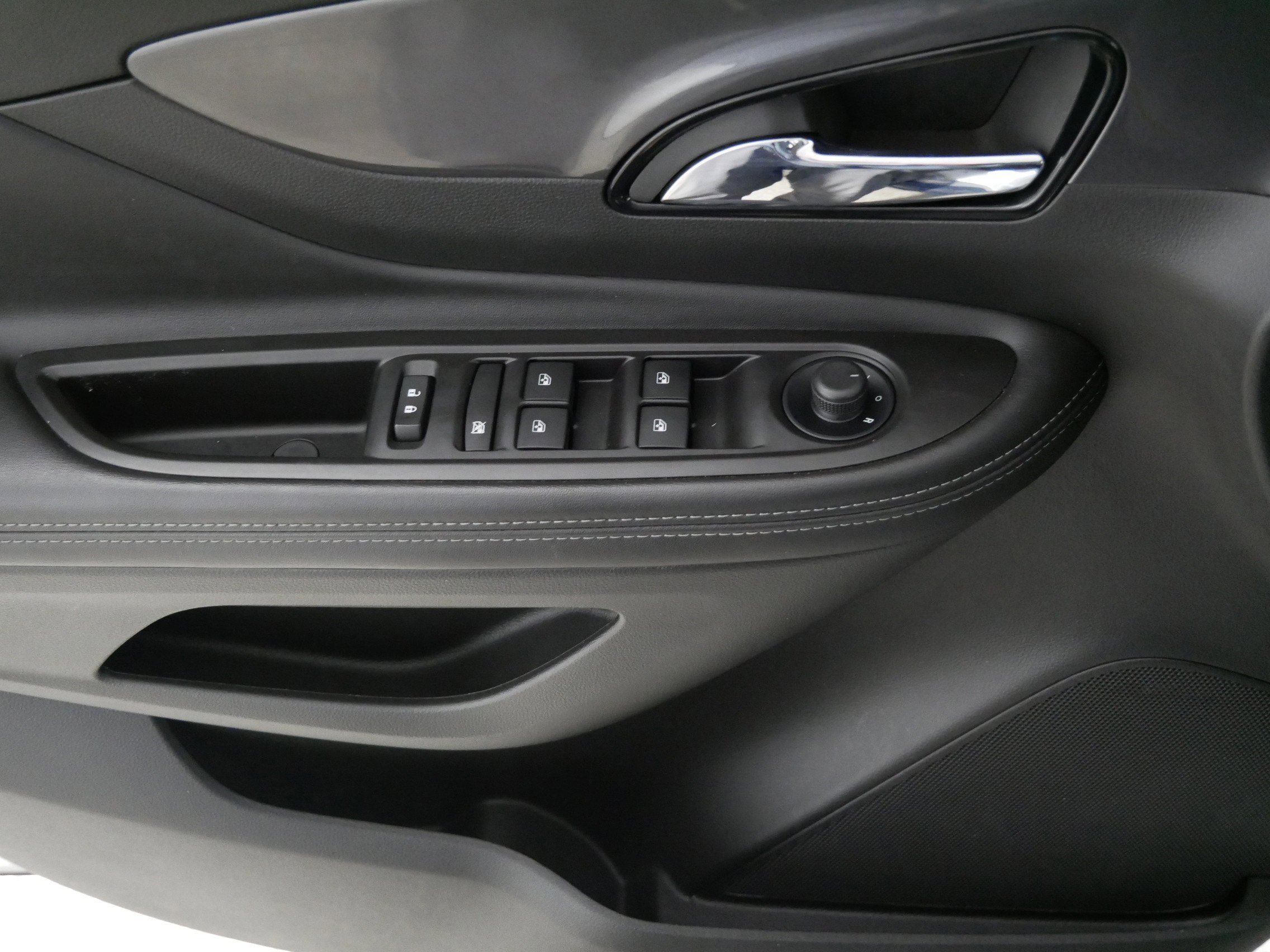 Used 2022 Buick Encore Preferred w/ Safety Package image 19