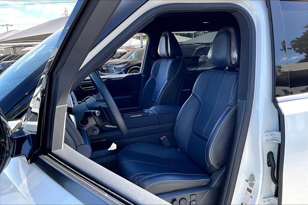 Certified 2026 INFINITI QX80 4WD w/ Sport Exterior Package image 34