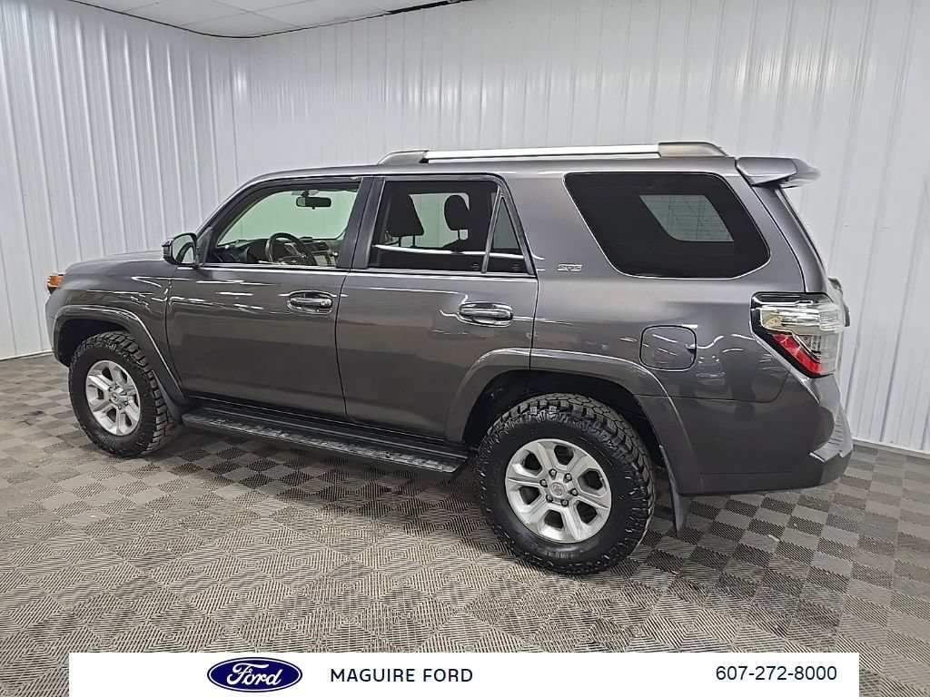 Used 2019 Toyota 4Runner SR5 AWD/4WD image 5