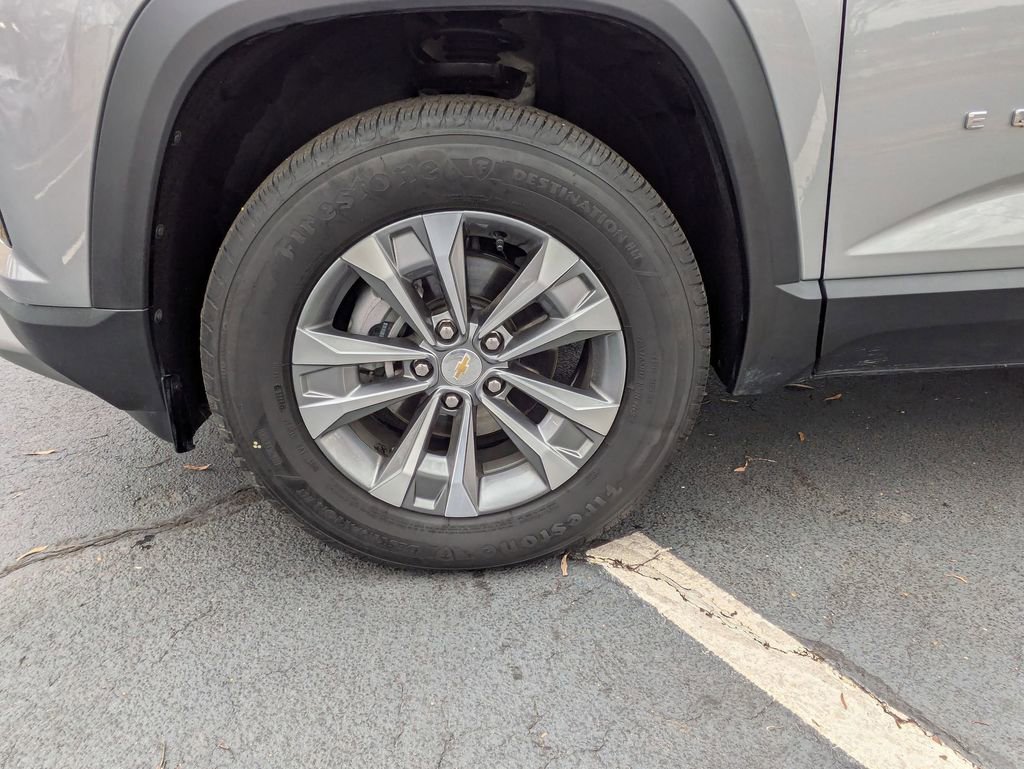 Used 2025 Chevrolet Equinox LT image 31