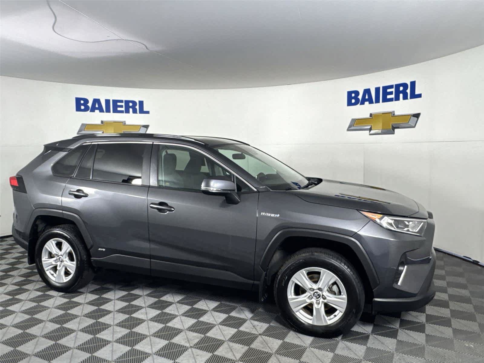 Used 2021 Toyota RAV4 XLE w/ Convenience Package AWD/4WD image 6
